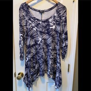 Premise Studio women tunic blue/white top. Size 0X